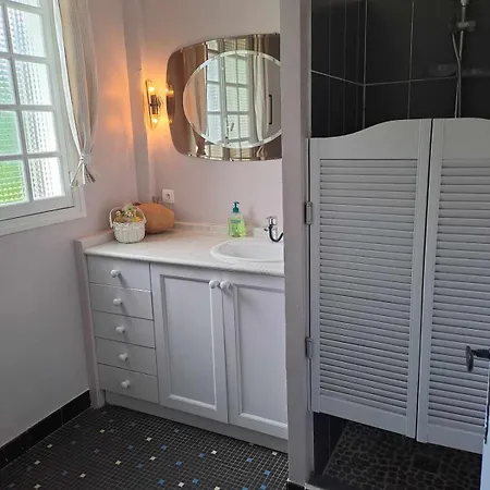 Maison Normande Avec Grand Jardin *